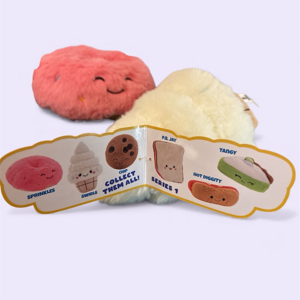 Foodie Friend Stuffed Donut and Ice Cream Plush Set of 2 NWT - Picture 2 of 3